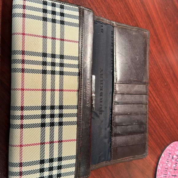 Burberry Kisslock Nova Check Chain Wallet